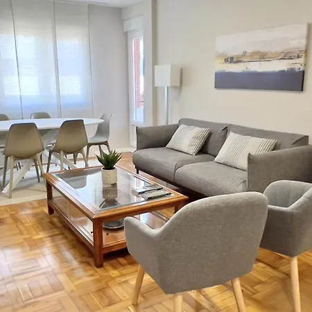 Ferienwohnung Vetusta Nest Oviédo Exterior foto