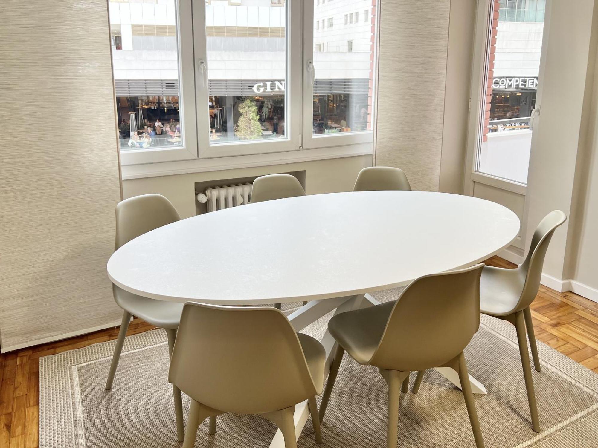Vetusta Nest Apartment Oviedo
